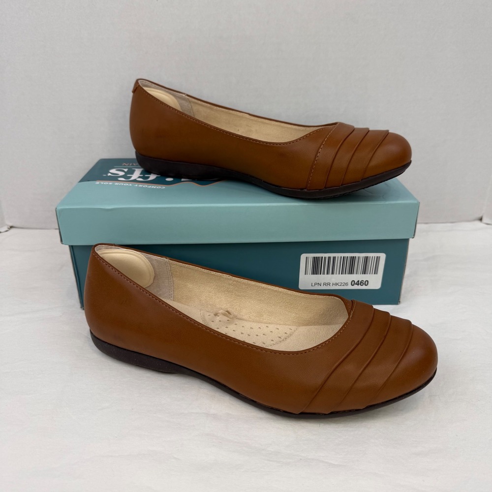Cliffs by White Mountain Clara Cognac Burnished Smooth Flats Wide Width 9.5W